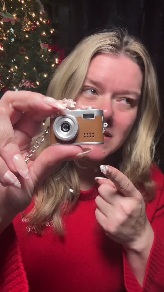 HOTU mini keychain camera